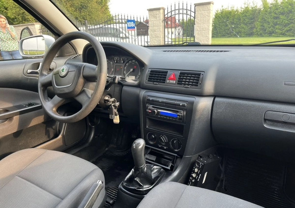 Skoda Octavia cena 14900 przebieg: 230000, rok produkcji 2009 z Śrem małe 742